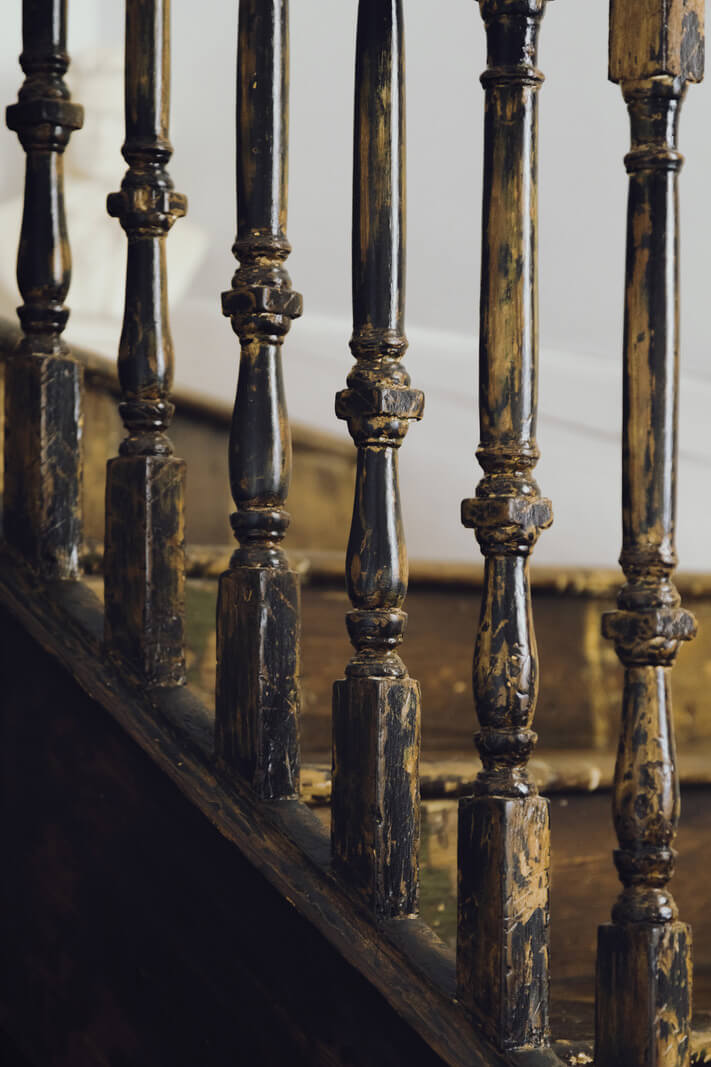 A Georgian English House Restored To Its Former Glory 17 stairs detail