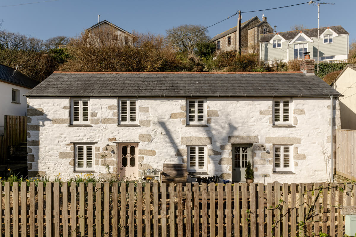A Charming Stone Cottage with Period Features in Cornwall 26 stone cottage england