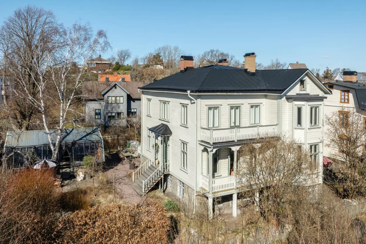 swedish villa artilleriet co founder Artilleriet Co-Founder is Selling Her Art Nouveau Villa in Sweden