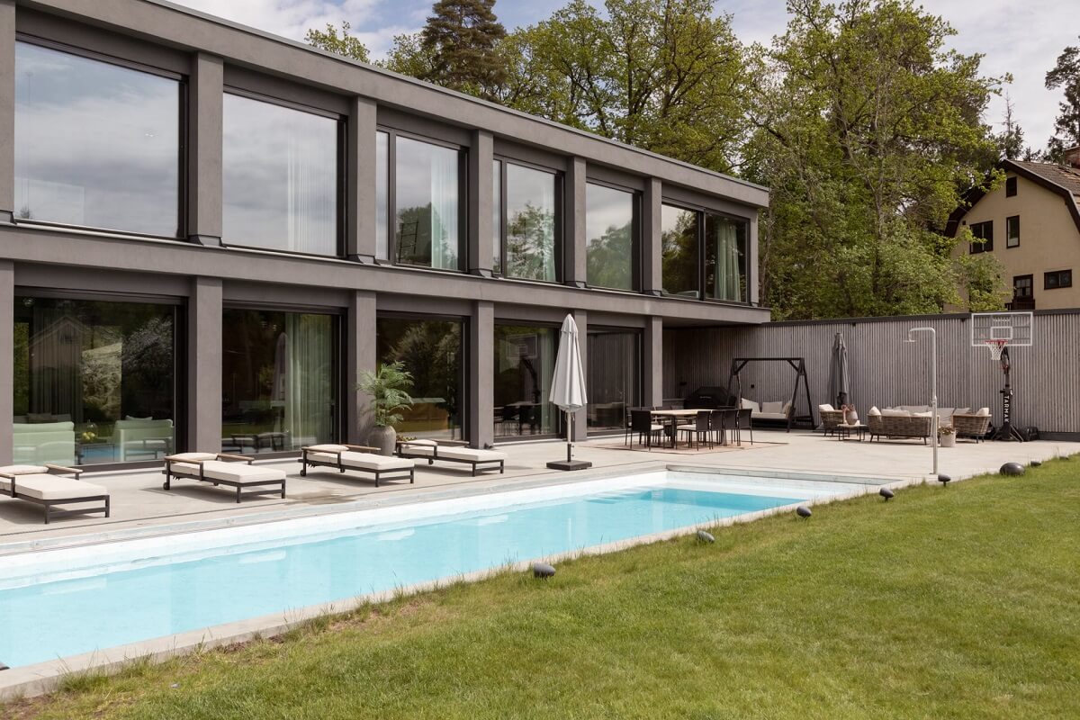A Luxurious Architect-Designed Villa in Sweden 29 swimming pool luxury home sweden A Luxurious Architect-Designed Villa in Sweden