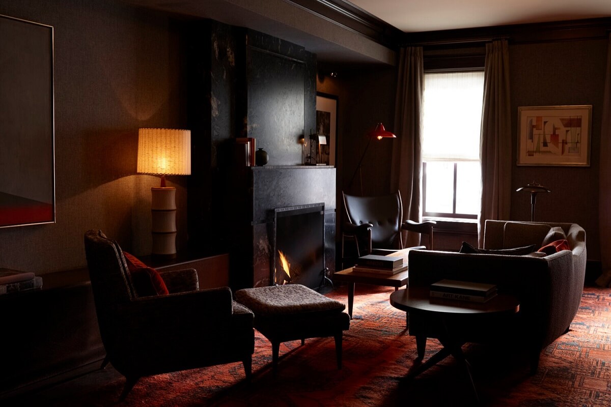 The Maker Hotel in Hudson, New York 11 the-architect-sitting-area-the-maker-hotel-hudson-nordroom