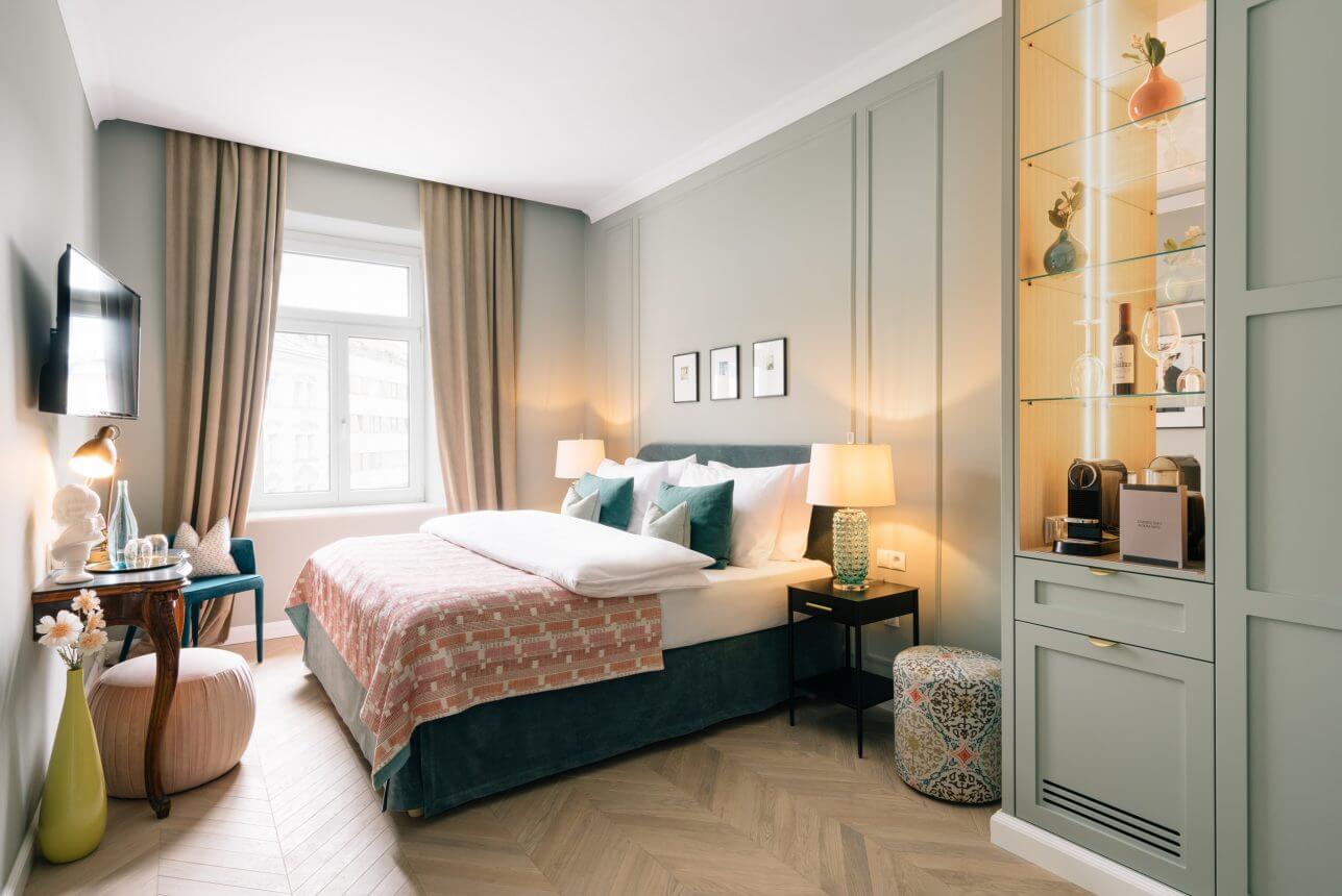 Villa Ivy in Salzburg - Hotel Review 9 the-mozart-hotel-bedroom-nordroom