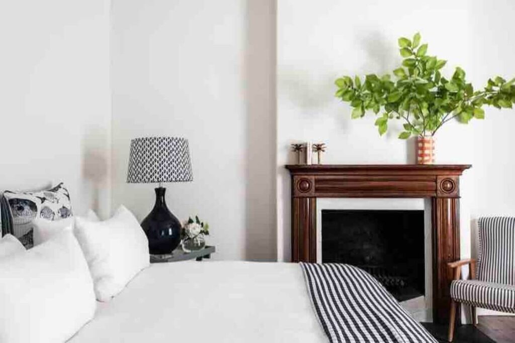 20 Stylish and Peaceful Holiday Cottages in Tasmania 48 the-townhouse-airbnb-home-tasmania-nordroom