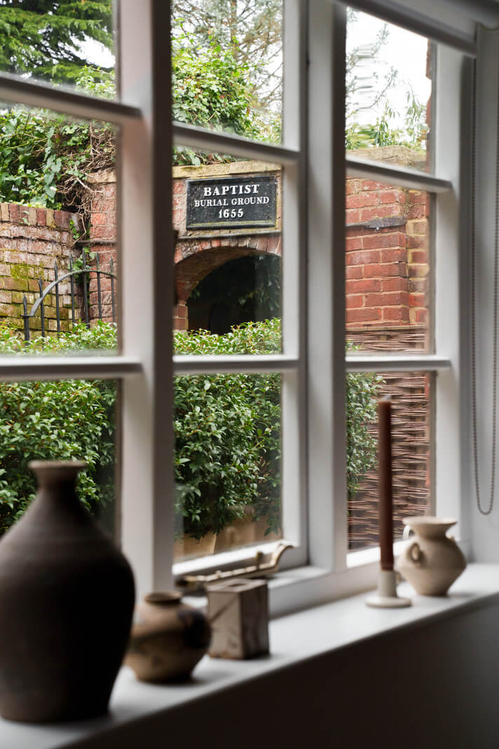 window english cottage