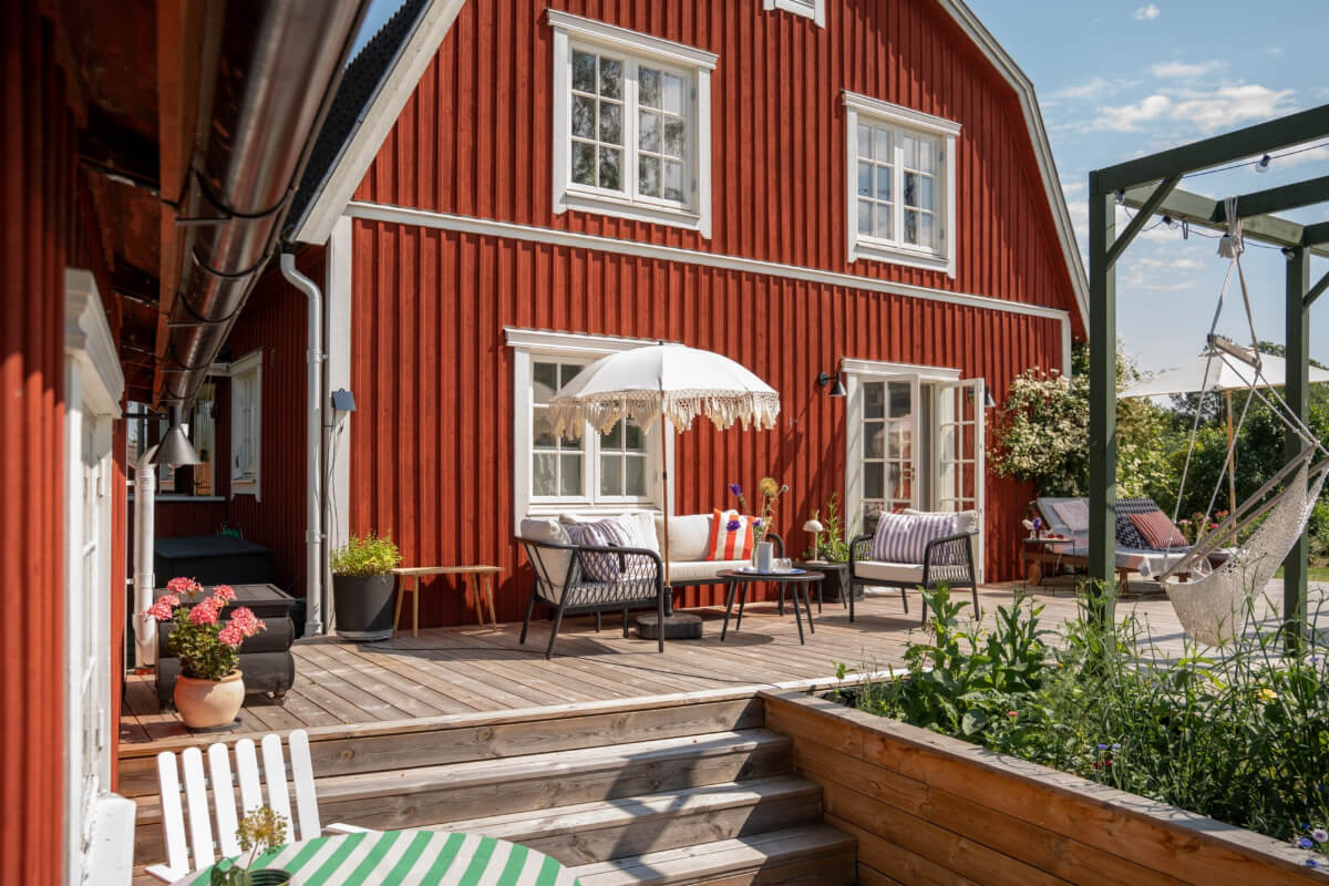 A Charming Historic Country House North of Stockholm 47 wooden garden terrace