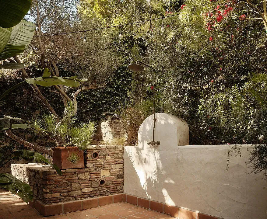 Tulum-Inspired Interiors in a Spanish Californian Home 9 16 Tulum-Inspired Interiors in a Spanish Californian Home