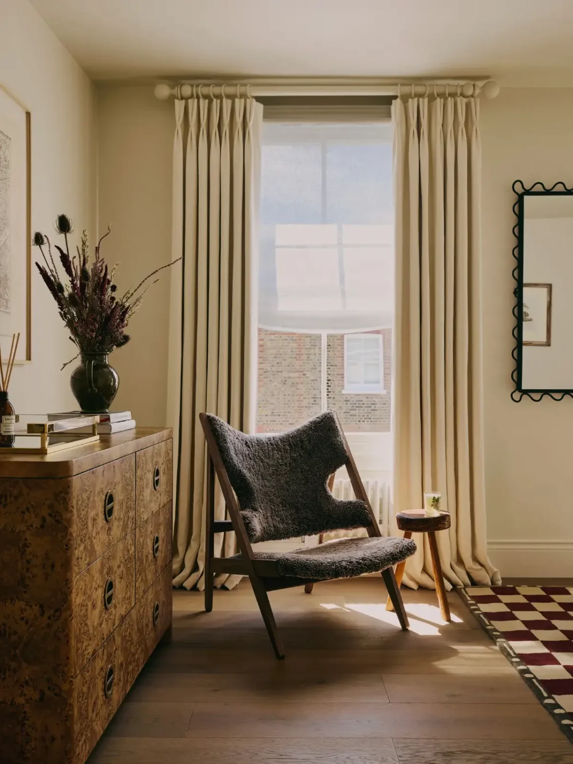 Luxurious Interiors in a Victorian Townhouse in Chelsea 23 bedroom chair