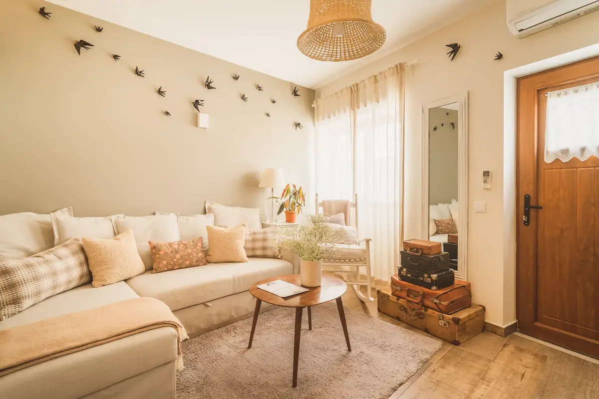 cozy-small-sitting-room-calm-colors-nordroom