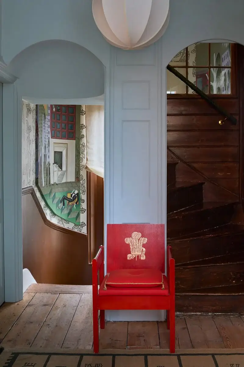 The Dependables Paint Collection by Beata Heuman and Mylands 11 Mylands BeataHeuman 188 Jasmines Landing 02. No.5 Uncle Maths Ceiling and Walls web res The Dependables Paint Collection by Beata Heuman and Mylands