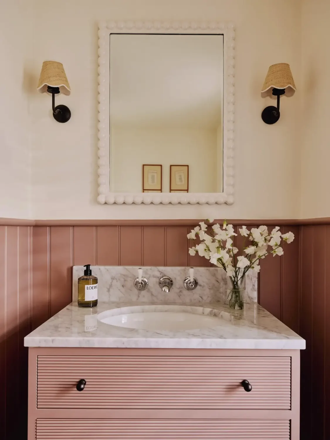 Luxurious Interiors in a Victorian Townhouse in Chelsea 26 pink bathroom paneling marble