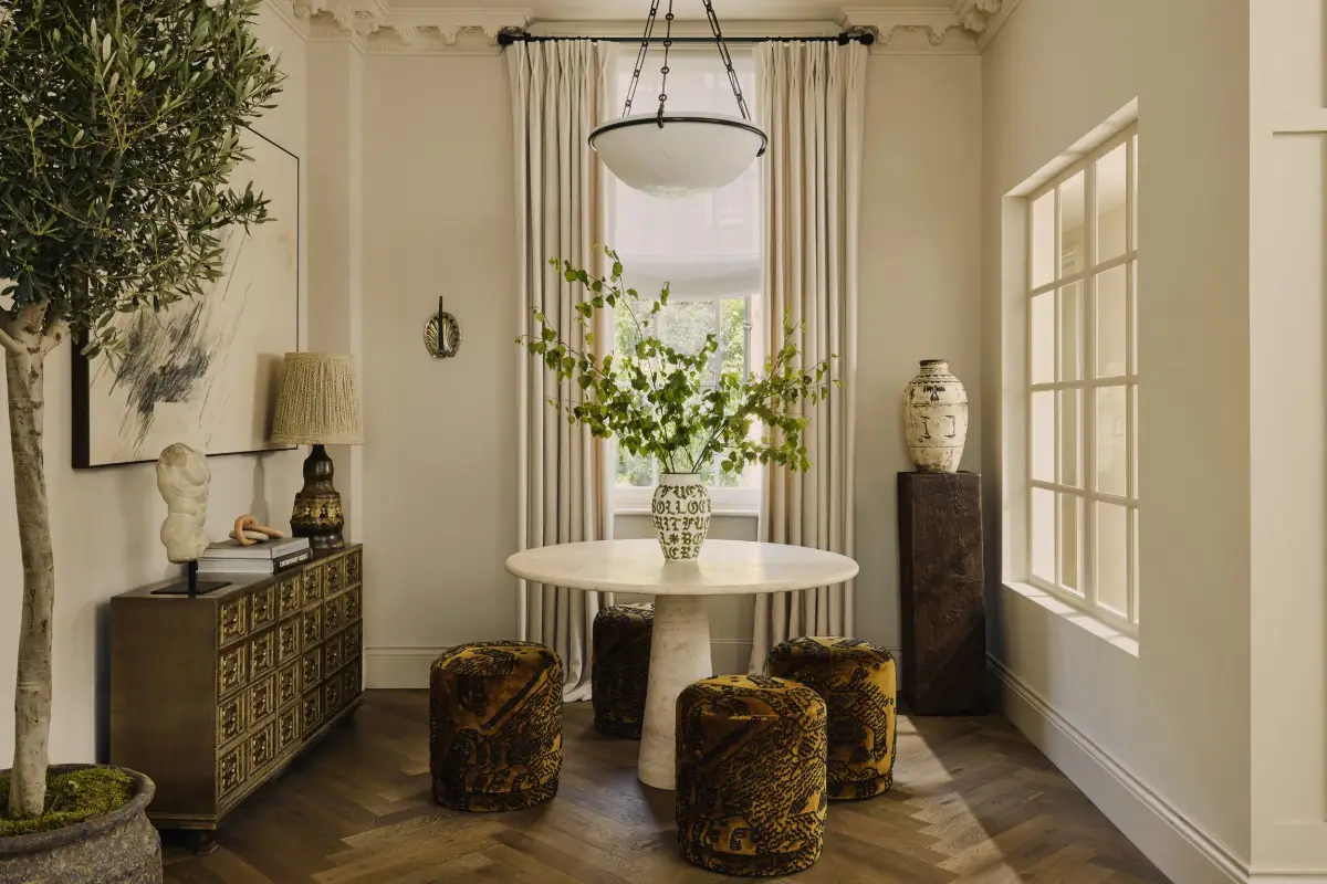 Luxurious Interiors in a Victorian Townhouse in Chelsea 12 round table with poufs