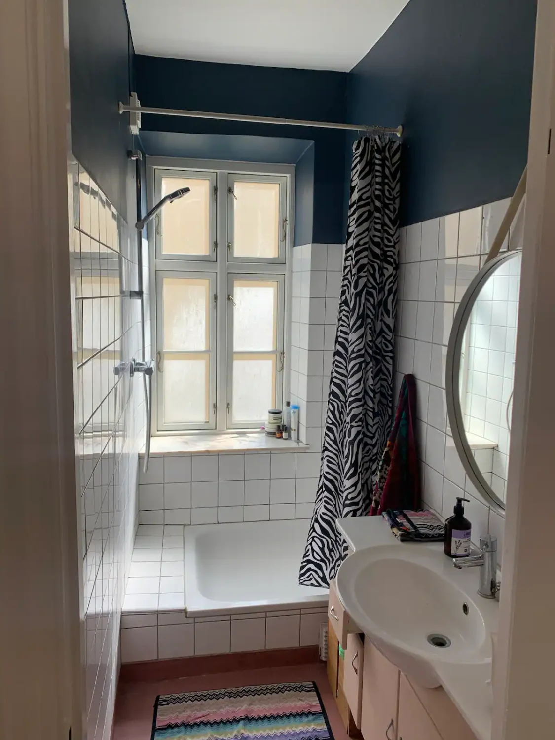 You Can Stay in This Colorful Design Apartment in Copenhagen 21 small bathroom