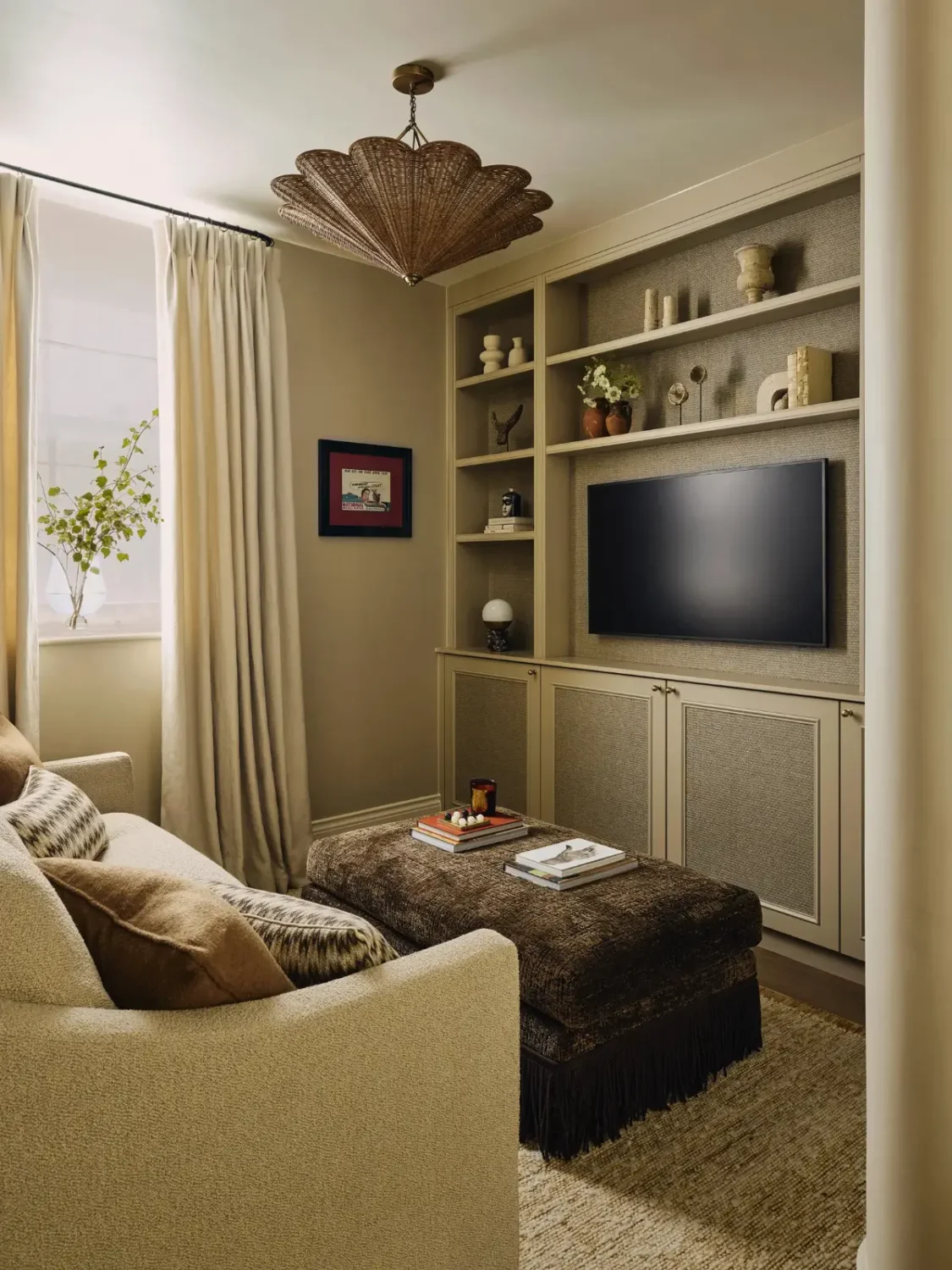 Luxurious Interiors in a Victorian Townhouse in Chelsea 9 television room