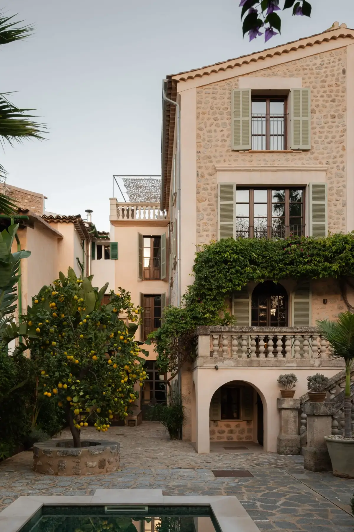 townhouse mallorca swimming pool wooden shutters